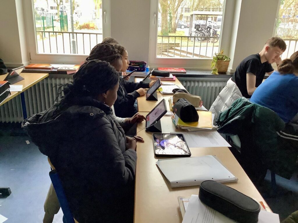 Wir üben fleißig für den europaweiten Englisch-Wettbewerb Big Challenge